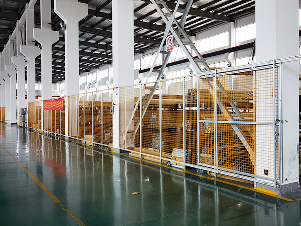 安（ān）全圍欄 (2).jpg